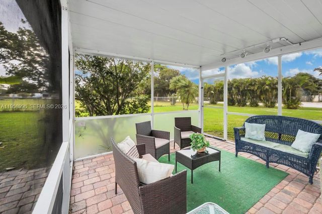 1803 E Easy St, Fort Pierce, FL 34982