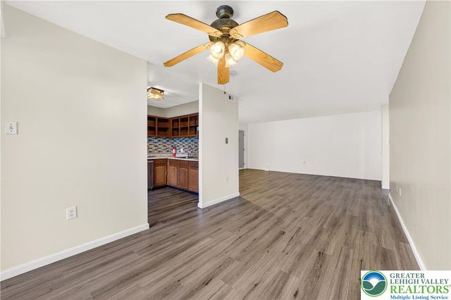 1575 Creekside Road A2, Whitehall Twp, PA 18052