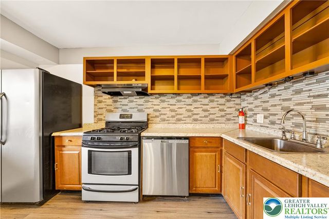 1575 Creekside Road A2, Whitehall Twp, PA 18052