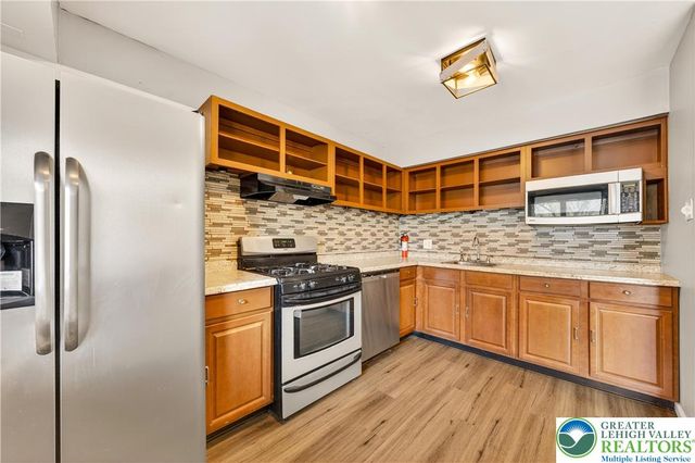 1575 Creekside Road A2, Whitehall Twp, PA 18052