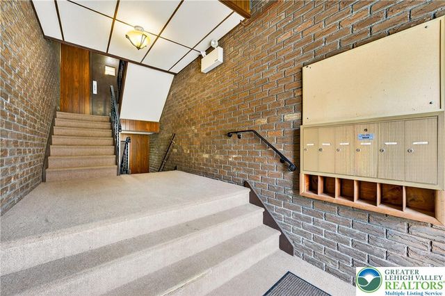 1575 Creekside Road A2, Whitehall Twp, PA 18052