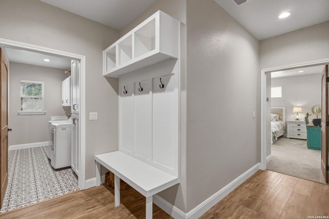 124 Creekwood, Bandera, TX 78003