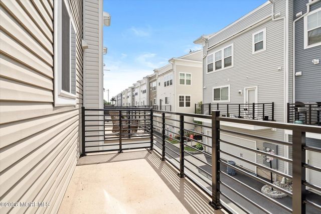 21 Green Street, North Brunswick, NJ 08902