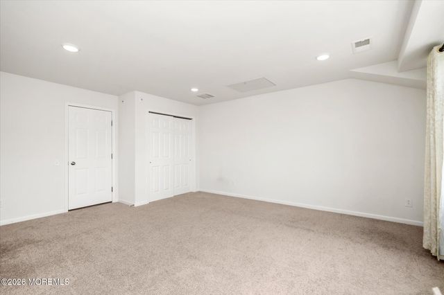 21 Green Street, North Brunswick, NJ 08902