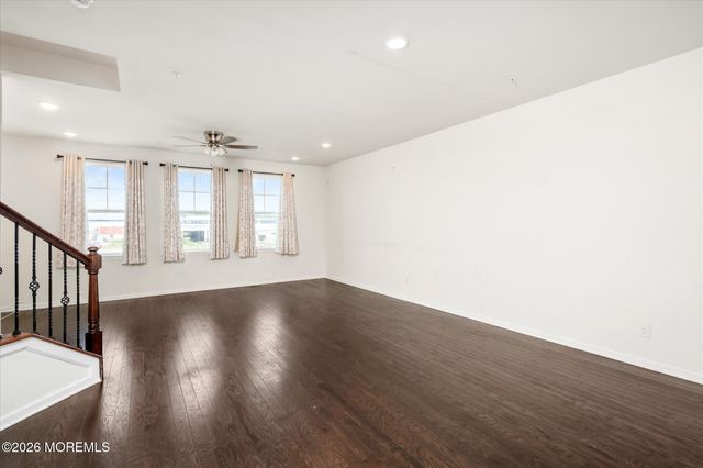 21 Green Street, North Brunswick, NJ 08902