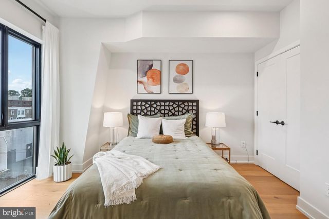 3409 W LIPPINCOTT ST, Philadelphia, PA 19132