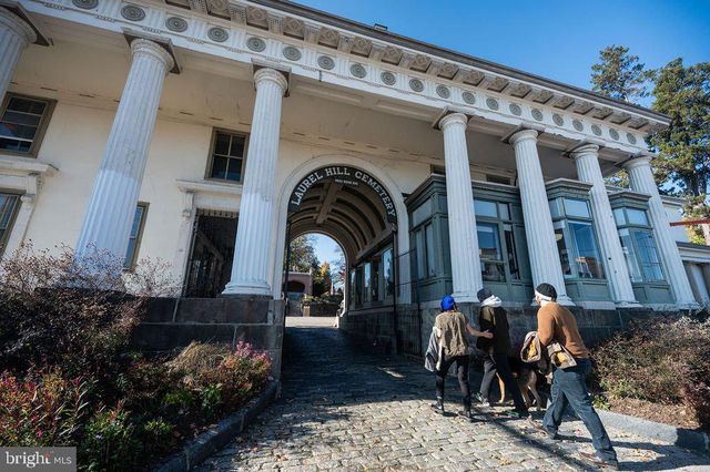 3409 W LIPPINCOTT ST, Philadelphia, PA 19132