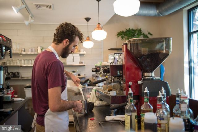 3409 W LIPPINCOTT ST, Philadelphia, PA 19132