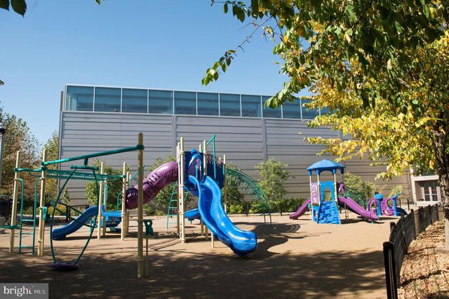 3409 W LIPPINCOTT ST, Philadelphia, PA 19132