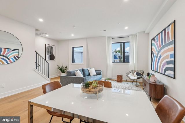 3409 W LIPPINCOTT ST, Philadelphia, PA 19132