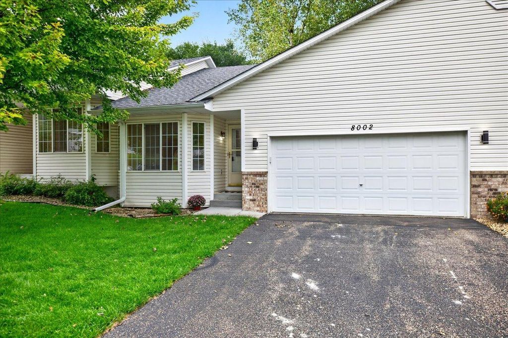 8002 Marsh Run Court, Rockford, MN 55373 — photo 2