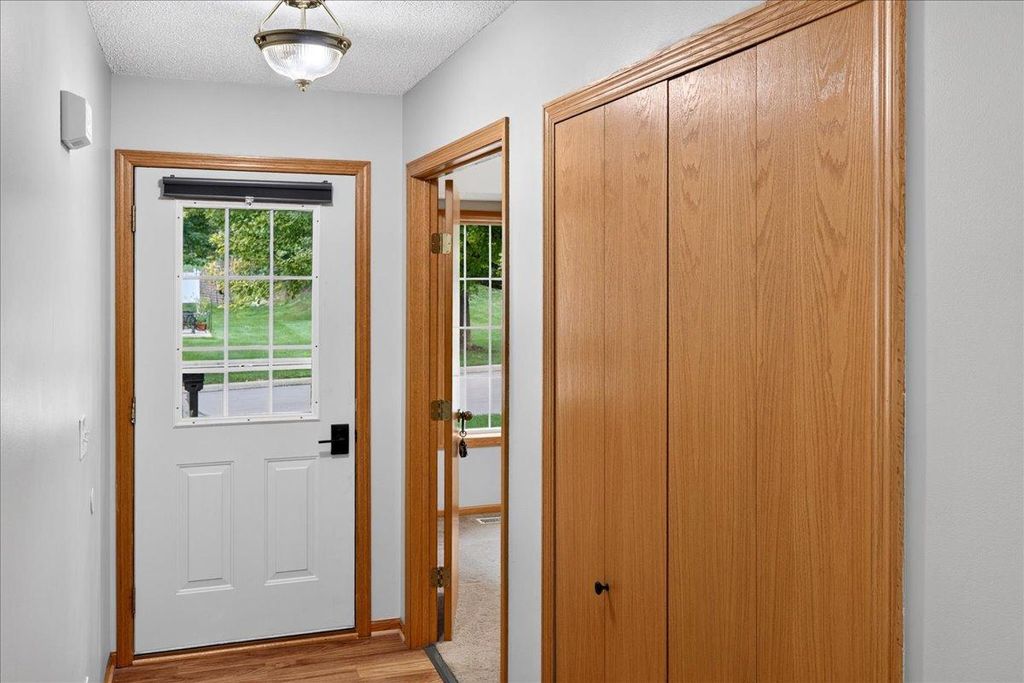 8002 Marsh Run Court, Rockford, MN 55373 — photo 5