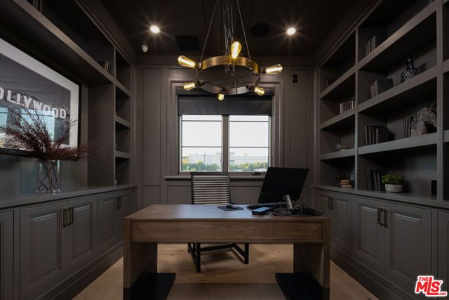 806 N Gardner Street, Los Angeles, CA 90046