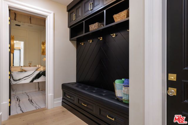 806 N Gardner Street, Los Angeles, CA 90046