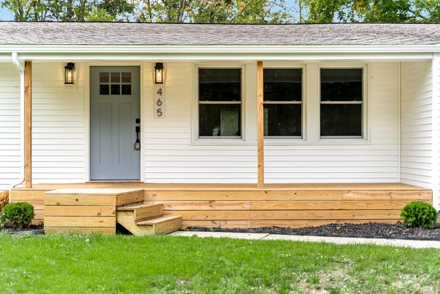465 Carr Road, Muskegon, MI 49442