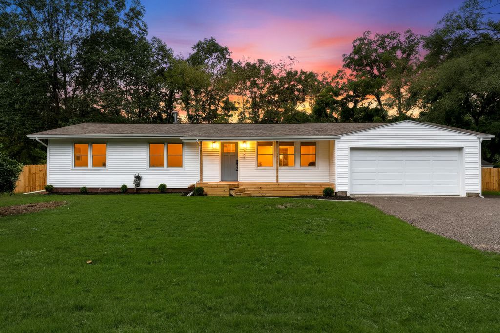 465 Carr Road, Muskegon, MI 49442