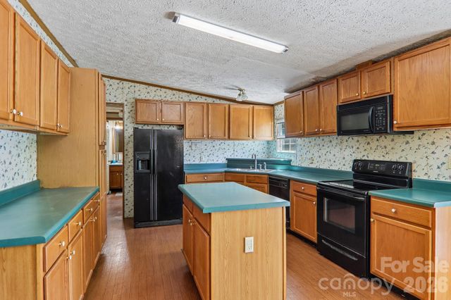 125 Cove Creek Drive, Rutherfordton, NC 28139