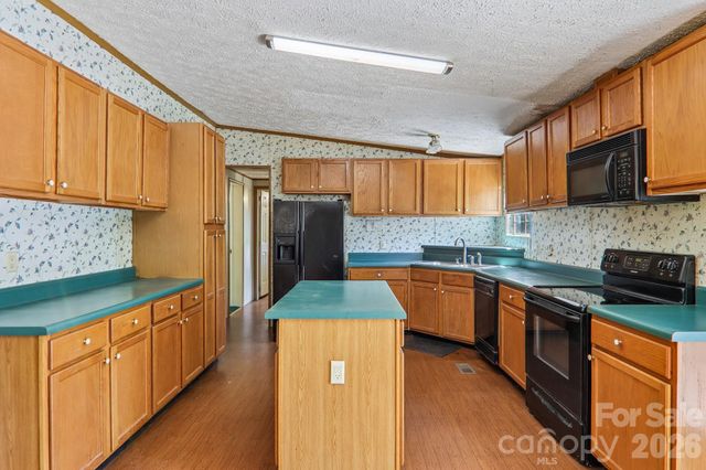 125 Cove Creek Drive, Rutherfordton, NC 28139