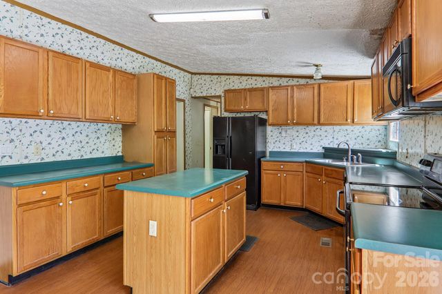 125 Cove Creek Drive, Rutherfordton, NC 28139