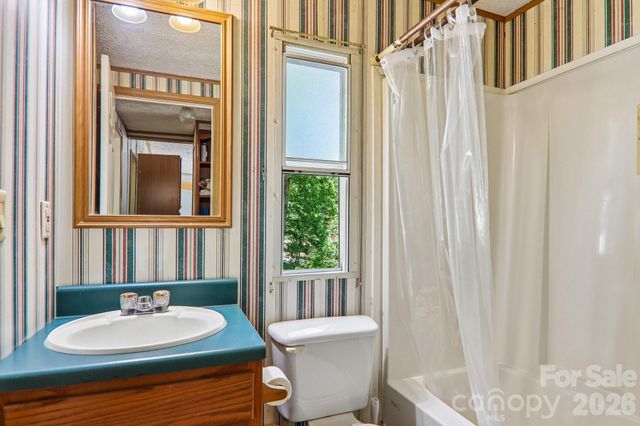 125 Cove Creek Drive, Rutherfordton, NC 28139