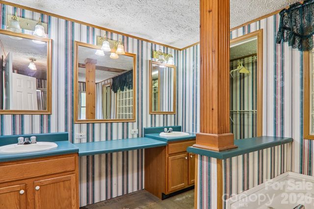 125 Cove Creek Drive, Rutherfordton, NC 28139