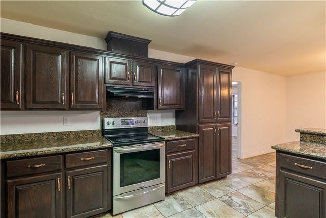 204 County Road 1331 Cr, Alice, TX 78332