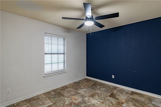 204 County Road 1331 Cr, Alice, TX 78332
