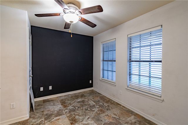 204 County Road 1331 Cr, Alice, TX 78332