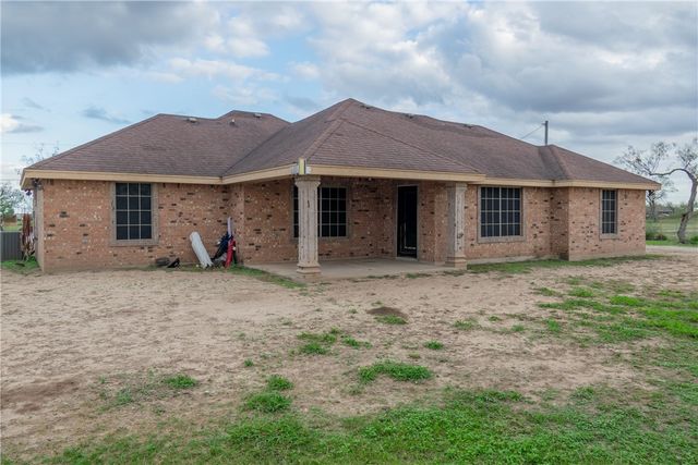 204 County Road 1331 Cr, Alice, TX 78332