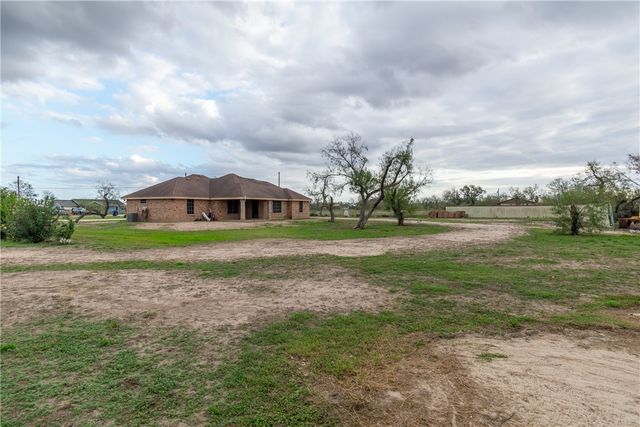 204 County Road 1331 Cr, Alice, TX 78332