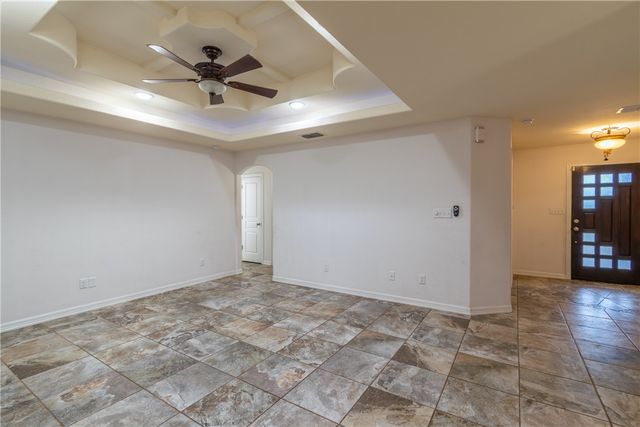 204 County Road 1331 Cr, Alice, TX 78332