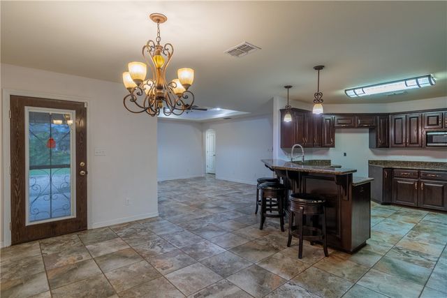 204 County Road 1331 Cr, Alice, TX 78332