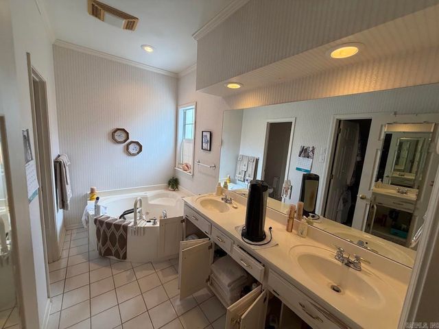 3 Bear Trail Cove, Little Rock, AR 72210