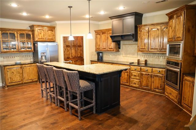 5744 Staro Lane, Springdale, AR 72762