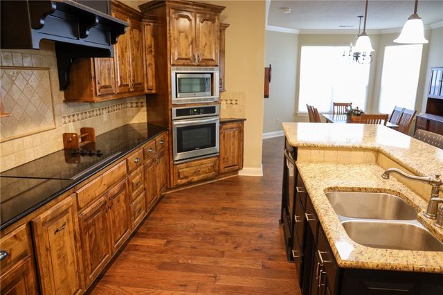 5744 Staro Lane, Springdale, AR 72762