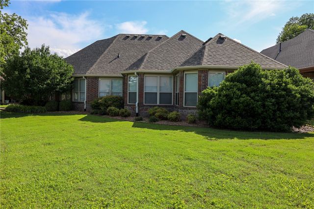 5744 Staro Lane, Springdale, AR 72762