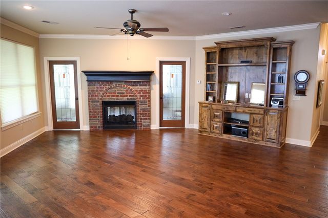 5744 Staro Lane, Springdale, AR 72762