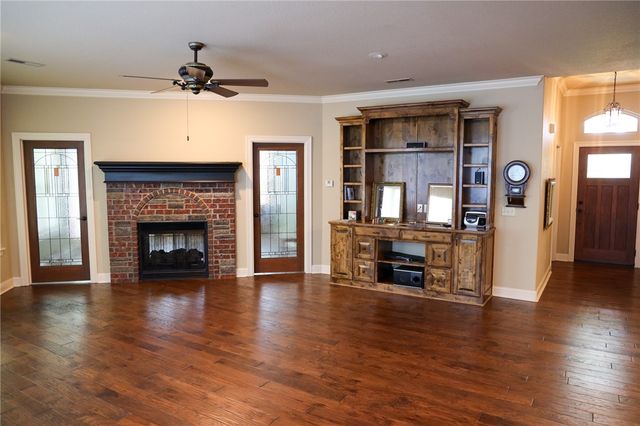 5744 Staro Lane, Springdale, AR 72762