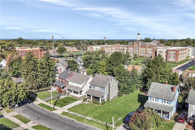 3281 Kildare Road, Cleveland Heights, OH 44118