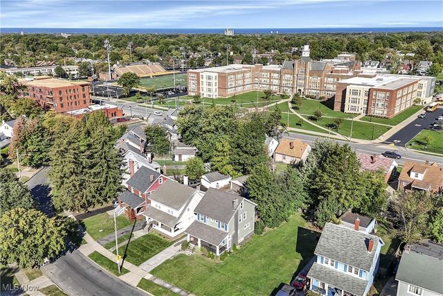 3281 Kildare Road, Cleveland Heights, OH 44118