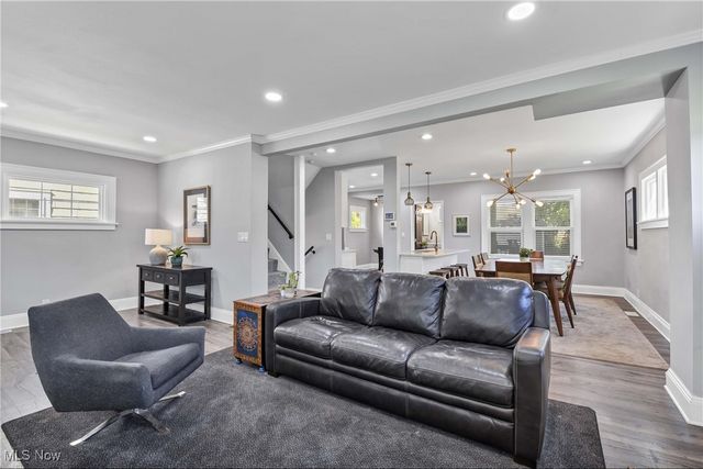 3281 Kildare Road, Cleveland Heights, OH 44118