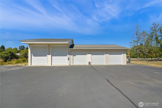 3942 Brown Road, Ferndale, WA 98248