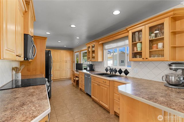 3942 Brown Road, Ferndale, WA 98248