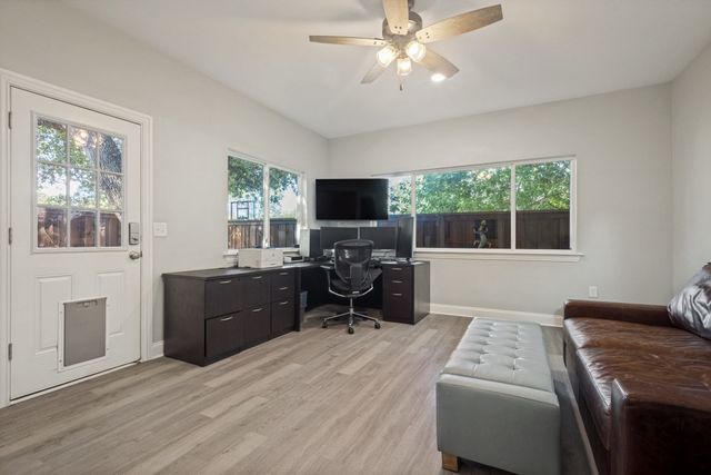 209 Oak Hill Drive, Trophy Club, TX 76262