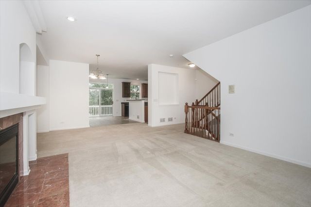 1245 TUSCANY Drive, Streamwood, IL 60107