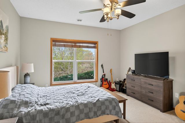 1099 Barclay Street, Saint Paul, MN 55106