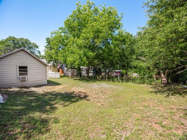 1109 W Hanna Street, Denison, TX 75020