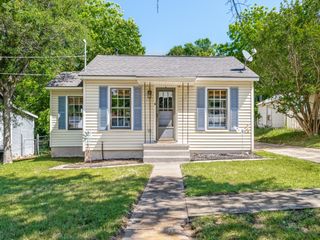 1109 W Hanna Street, Denison, TX 75020