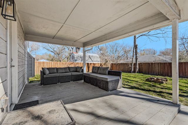 608 N Catherine Street, Terrell, TX 75160