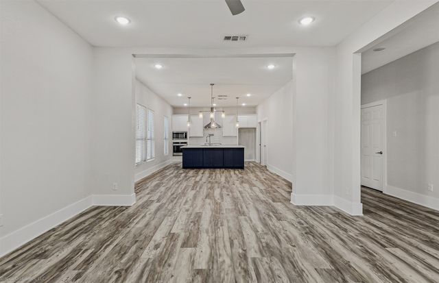 608 N Catherine Street, Terrell, TX 75160